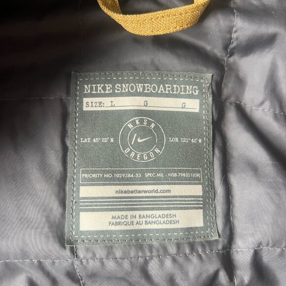 Nike SB Snowboard jacket vintage - Picture 15 of 15